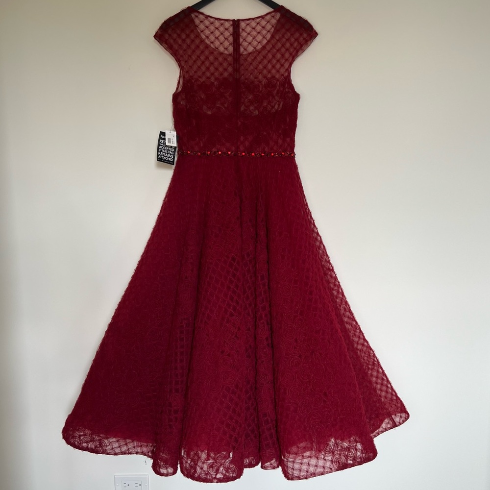 NWT Marchesa Gown/Dress Red/Burgundy Size 8 ASO Kate Middleton - Picture 7 of 11